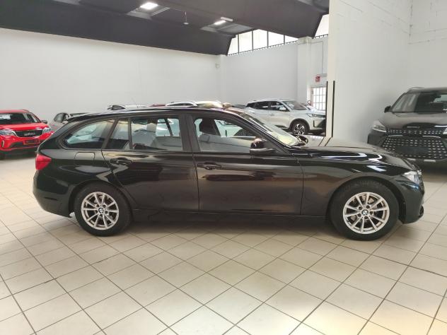 BMW Serie 3 316d Business Advantage Touring autom. - Foto 4