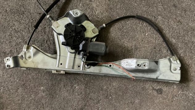 Alzacristallo anteriore DX Renault Clio 3 del 2007 - Foto 3