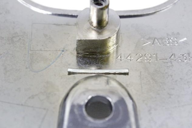SUZUKI INTRUDER VL 800 4429143H00 COVER STRUMENTAZIONE SERBATOIO 09 - 17 SPEEDOMETER COVER ATTACCO DANNEGGIATO CON PICCOLA CREPA - Foto 6