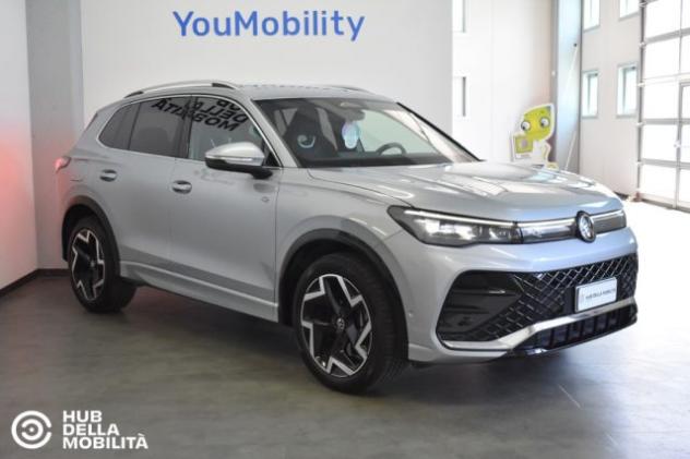 VOLKSWAGEN Tiguan 2.0 TDI 150 CV DSG R-Line rif. 23983670 - Foto 2