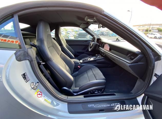 Porsche 911 992.2 Cabrio 3.6 Carrera GTS auto 541 CV KM 0 - Foto 9
