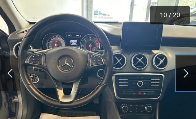 Mercedes-benz GLA 200 d Automatic Premium - Foto 10