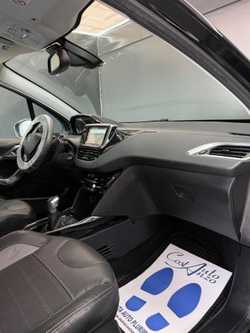 Peugeot 2008 1.6 HDi 92 CV Allure 2015 - Foto 10