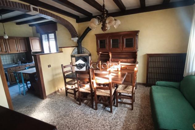 CASA INDIPENDENTE di 4 vani e di 300 mq (CROCETTA DEL MONTELLO) rif. AS105 - Foto 17