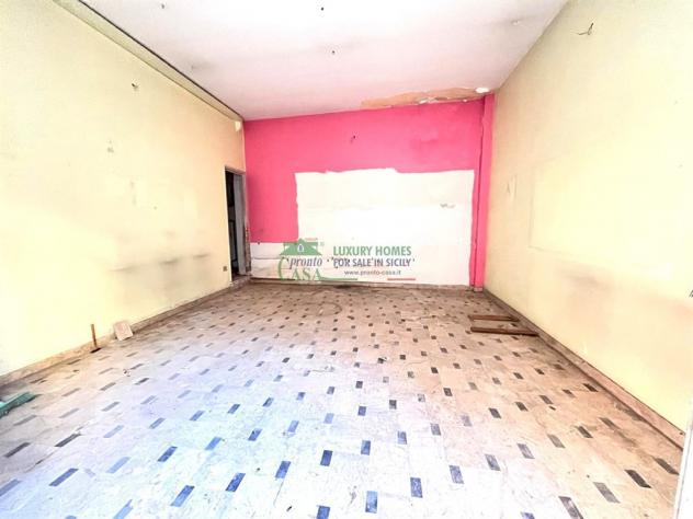 Rif: 2740 - Comiso | Due locali commerciali con ottima esposizione angolare