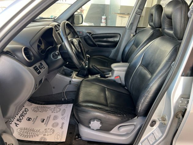 Toyota Rav 4 2.0D 4x4 Unipro’ Pelle - Foto 6
