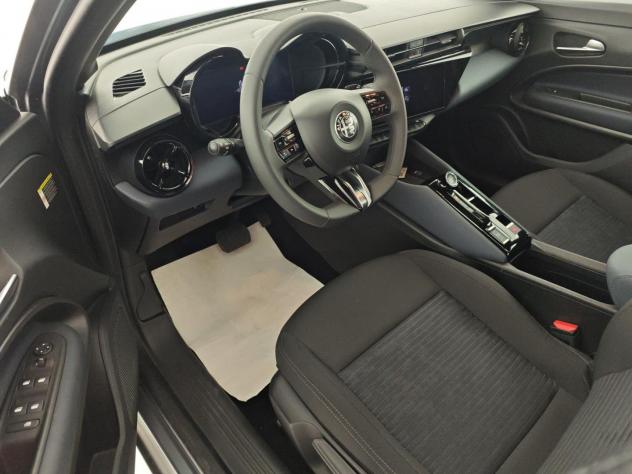 Alfa Romeo Junior 1.2 145 CV Hybrid eDCT6 - Foto 9
