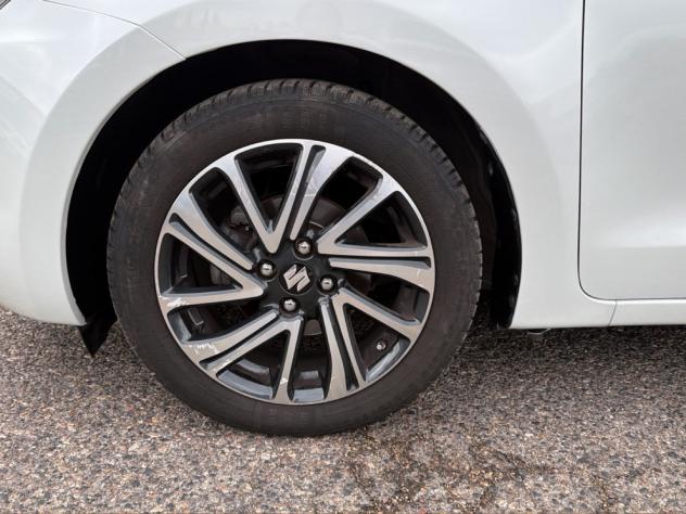 Suzuki Swift Hybrid 1.2 Hybrid Top CVT 2WD - Foto 9