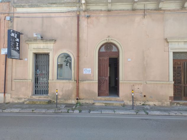 FinImmobil VENDE in Guagnano Via Provinciale n.113, casa autonoma