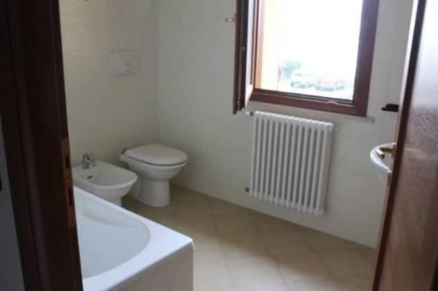 Immobile in asta di 132 m², box auto in vendita a Reggiolo - Foto 3