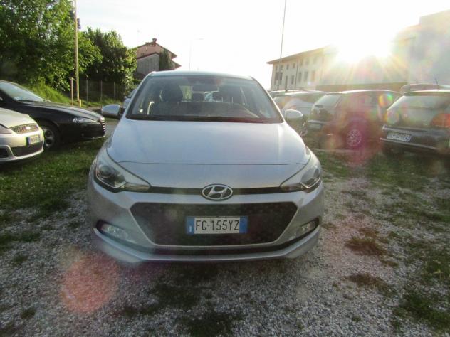 Hyundai i20 1.1 CRDi 12V 5 porte Comfort - Foto 2