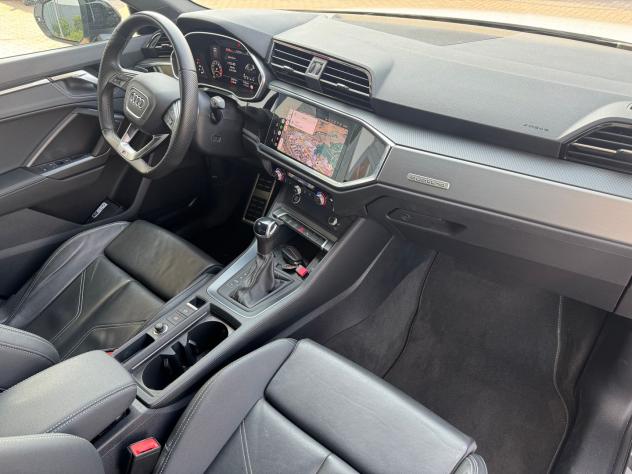 Audi Q3 S Line Identity Black 2.0 45 TFSI G #50560 - Foto 9