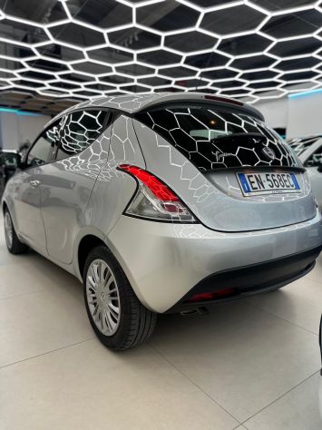lancia ypsilon - Foto 7