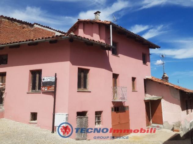 Casa indipendente di 70 m² con 3 locali in vendita a Cinzano
