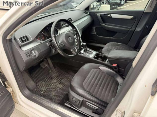 VOLKSWAGEN Passat Variant Passat VI Variant 2.0 tdi Highline 4motion 170cv E rif. 24117123 - Foto 10