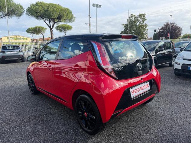 Toyota Aygo Aygo 5p 1.0 x-cool 70 CV, RETROCAMERA! - Foto 9