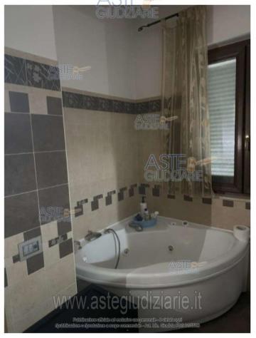 IMMOBILI-IMMOBILE RESIDENZIALE-Via Torre Astura, 13 - Foto 9