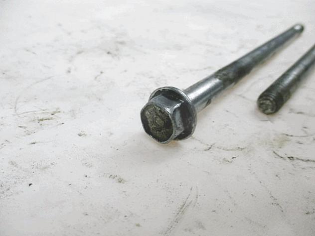 SET PERNI SUPPORTO MOTORE SUZUKI GSX R 750 1994 - 2003 0910310219 ENGINE HOLDER AXLES - Foto 2