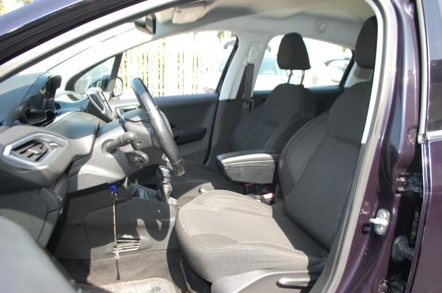 Peugeot 208 5p 1.2 puretech Allure Gpl 82CV Uff Italy Navi USB - Foto 8