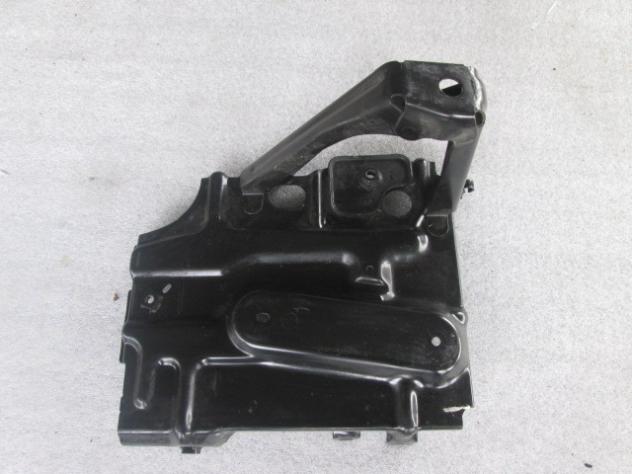 53771107 SUPPORTO BATTERIA CITROEN C1 1.0 B 50KW 5M 3P (2007) RICAMBIO USATO