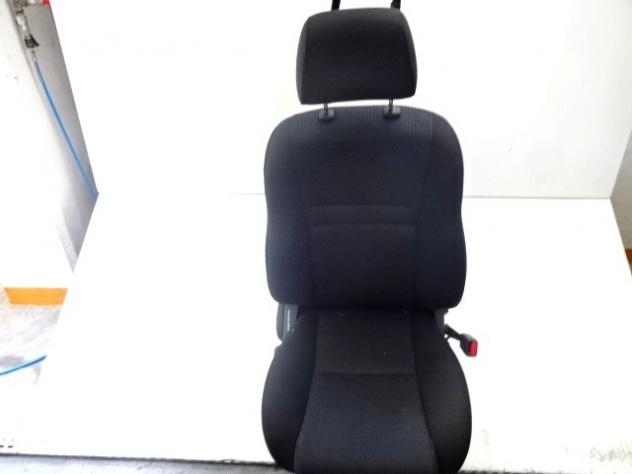 7143005770B1 SEDILE ANTERIORE DESTRO PASSEGGERO TOYOTA AVENSIS SW 2.0 D 93KW 6M 5P (2007) RICAMBIO USATO
