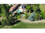 Rustico / Casale di 950 m² con più di 5 locali e box auto doppio in vendita &hellip;
