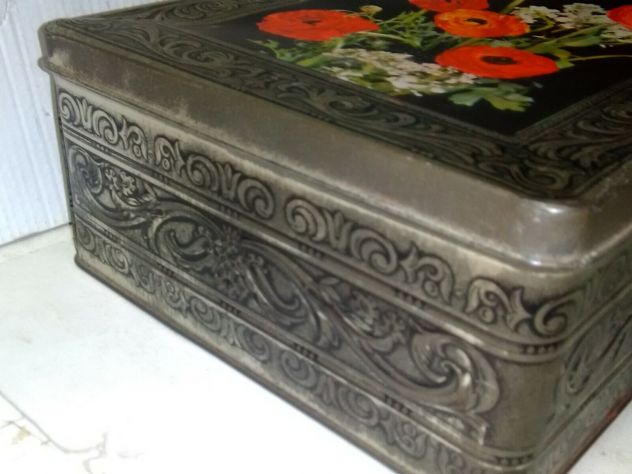 grande scatola in latta vintage con disegni floreali sul coperchio - Foto 5