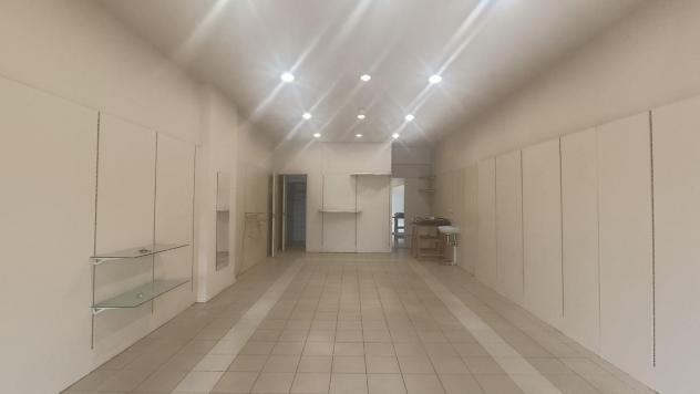 Locale comm.le/Fondo in affitto a Zone - Capannori 117 mq Rif: 1392506 - Foto 5