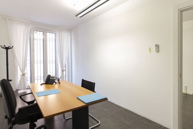 UFFICIO ARREDATO 80 mq - Foto 2