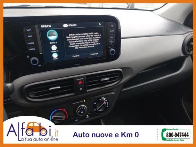 HYUNDAI i10 1.0 AT 63CV Connectline rif. 23973681 - Foto 10