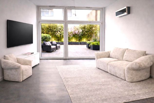 Centro Ampio Loft su 2 livelli con giardino