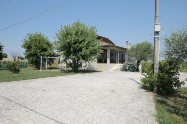 Villa di 377 m² con 4 locali e box auto doppio in vendita a Cervarese Santa Croce - Foto 2