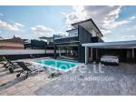 Villa di 280 m² con 5 locali e box auto doppio in vendita a Legnano [rif. D &hellip;