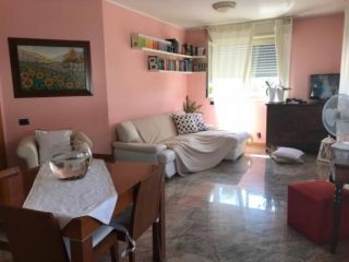 Appartamento di 70 m² con 3 locali e box auto in affitto a Sarnico