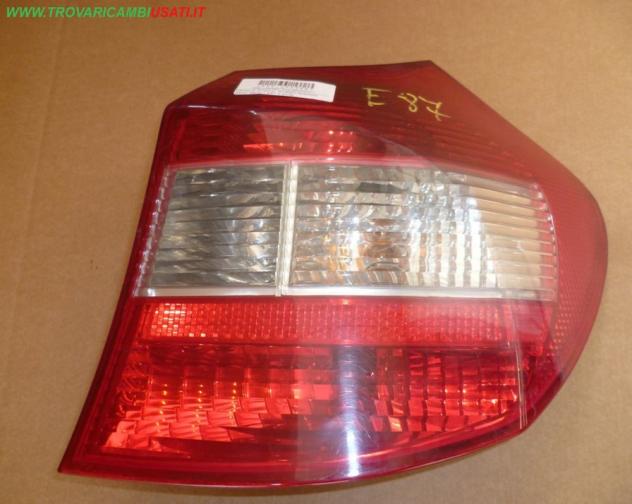 FANALE POST.D. ROSSO BIANCO BMW Serie 1 E87 5 porte Parti elettriche Fanaleria Fanali Fanale post. sx. BMW - Serie 1 E87 5 porte - 01-08-2004 - 01