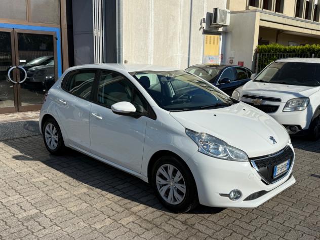 Peugeot 208 GARANZIA COMPLETA 1.4 HDi 68 CV 5 porte Active - Foto 7