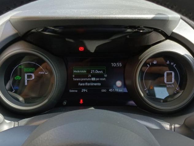 Toyota Yaris Hybrid Trend MY22 - Foto 9
