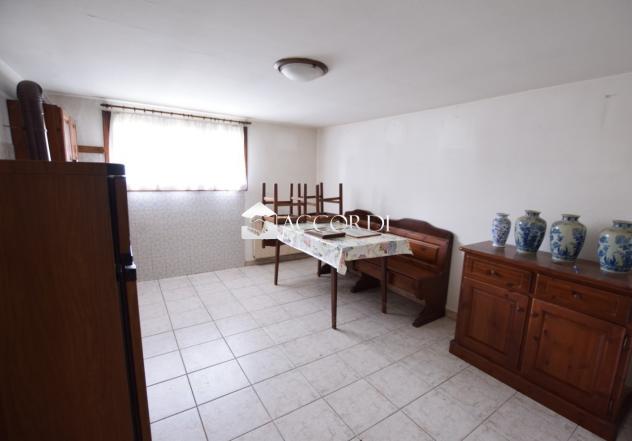 CASA INDIPENDENTE di 4 vani e di 196 mq (ASOLO) rif. BL072S - Foto 11