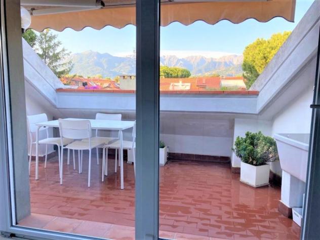 appartamento in affitto a Massa in zona Marina dei Ronchi