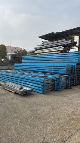 scaffali industriali