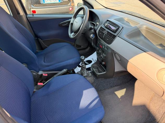 Fiat Punto 1.2i 16V cat 5 porte HLX - Foto 10