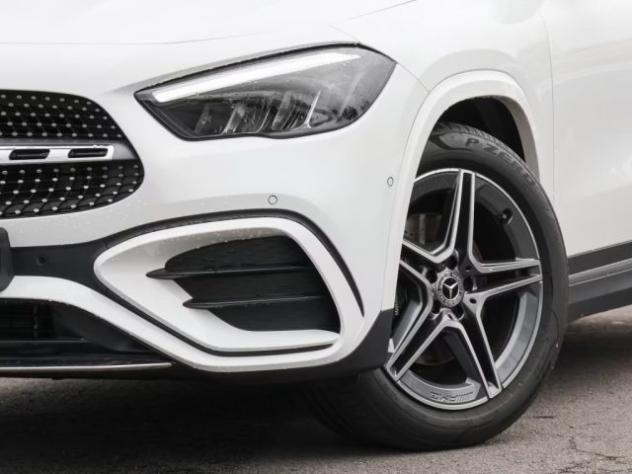 MERCEDES-BENZ GLA 180 Premium Amg rif. 24084339 - Foto 3