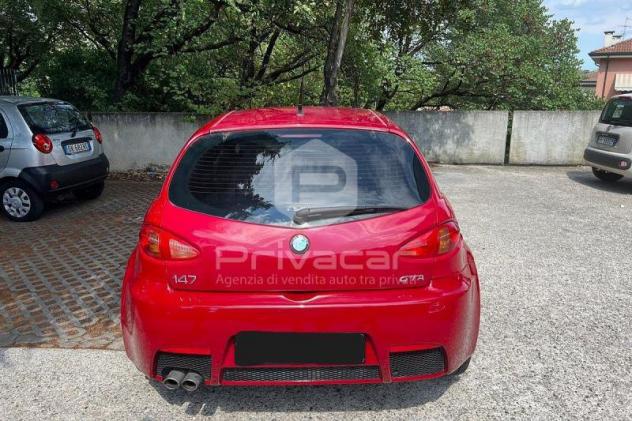 Alfa Romeo 147 3.2i V6 24V cat 3 porte GTA - Foto 5