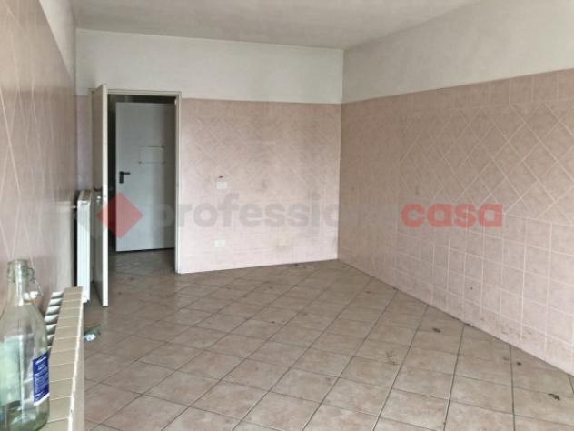 Immobile di 835 m² con 4 locali in vendita a Trecate - Foto 3
