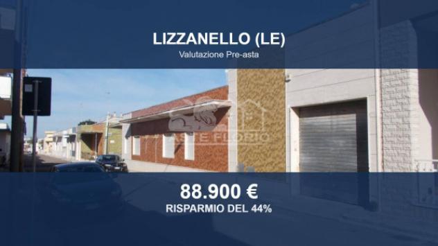 Immobile in asta di 261 m² con più di 5 locali e box auto in vendita a Lizzanello