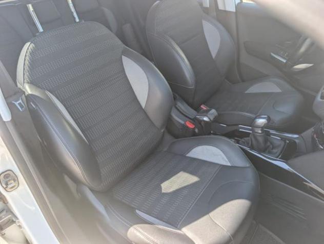 PEUGEOT 2008 BlueHDi 100 Allure rif. 23887470 - Foto 6