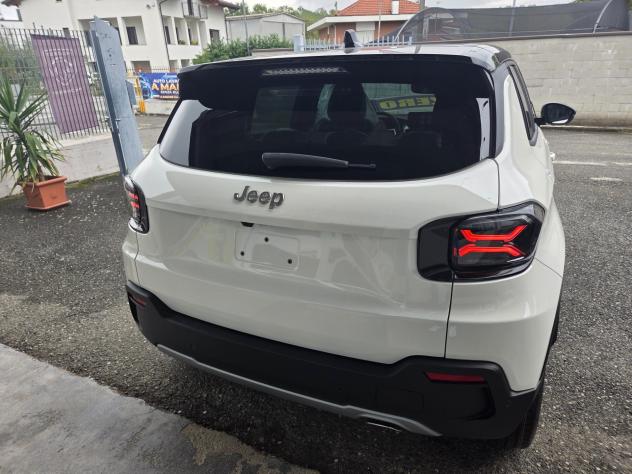 Jeep Avenger 1.2 Turbo 110 CV MHEV Summit Tetto nero Nessun obbligo finanziario - Foto 4