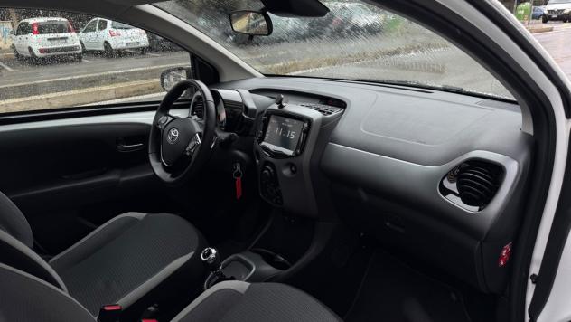 Toyota Aygo Connect 1.0 VVT-i 72 CV 5 porte x-play LED KAMERA PDC BLUETOOTH NAVI - Foto 9