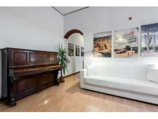 Happy & Beautiful flat in Milan Center