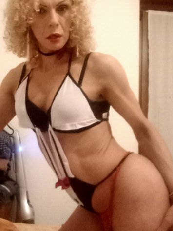 Letizia trans porcellina bionda e passiva - Foto 3 Tel:3896852860